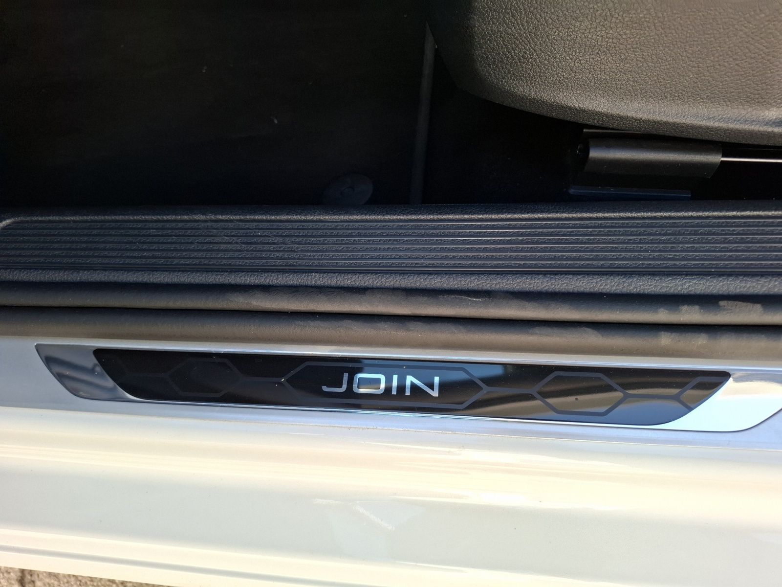 Fahrzeugabbildung Volkswagen Golf VII Variant TDI Join AHK Navi Climatronic P
