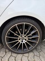Mercedes-Benz E 300 d T Autom. - - Mercedes-Benz E 300: Von Privat