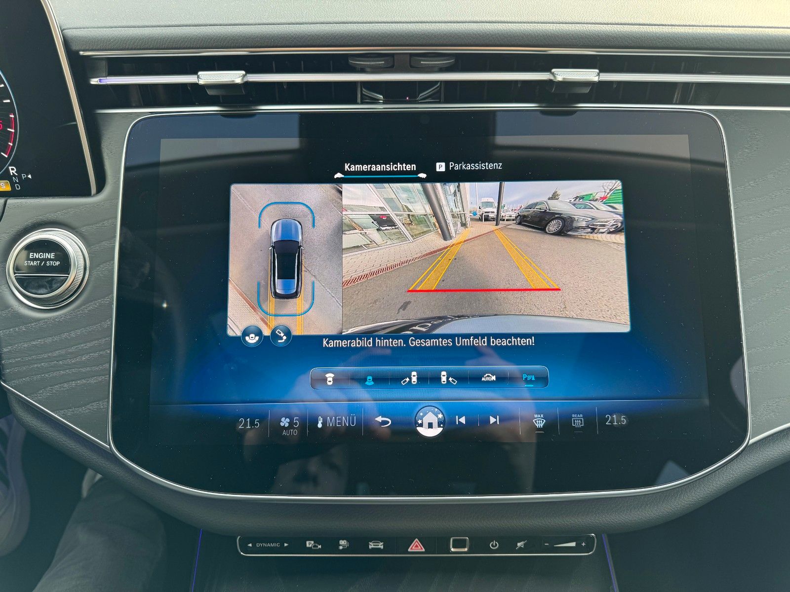 Fahrzeugabbildung Mercedes-Benz E 300de Avantgarde+Pano+AHK+DistrPro+Digital+360