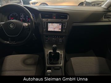 Volkswagen Golf - 11
