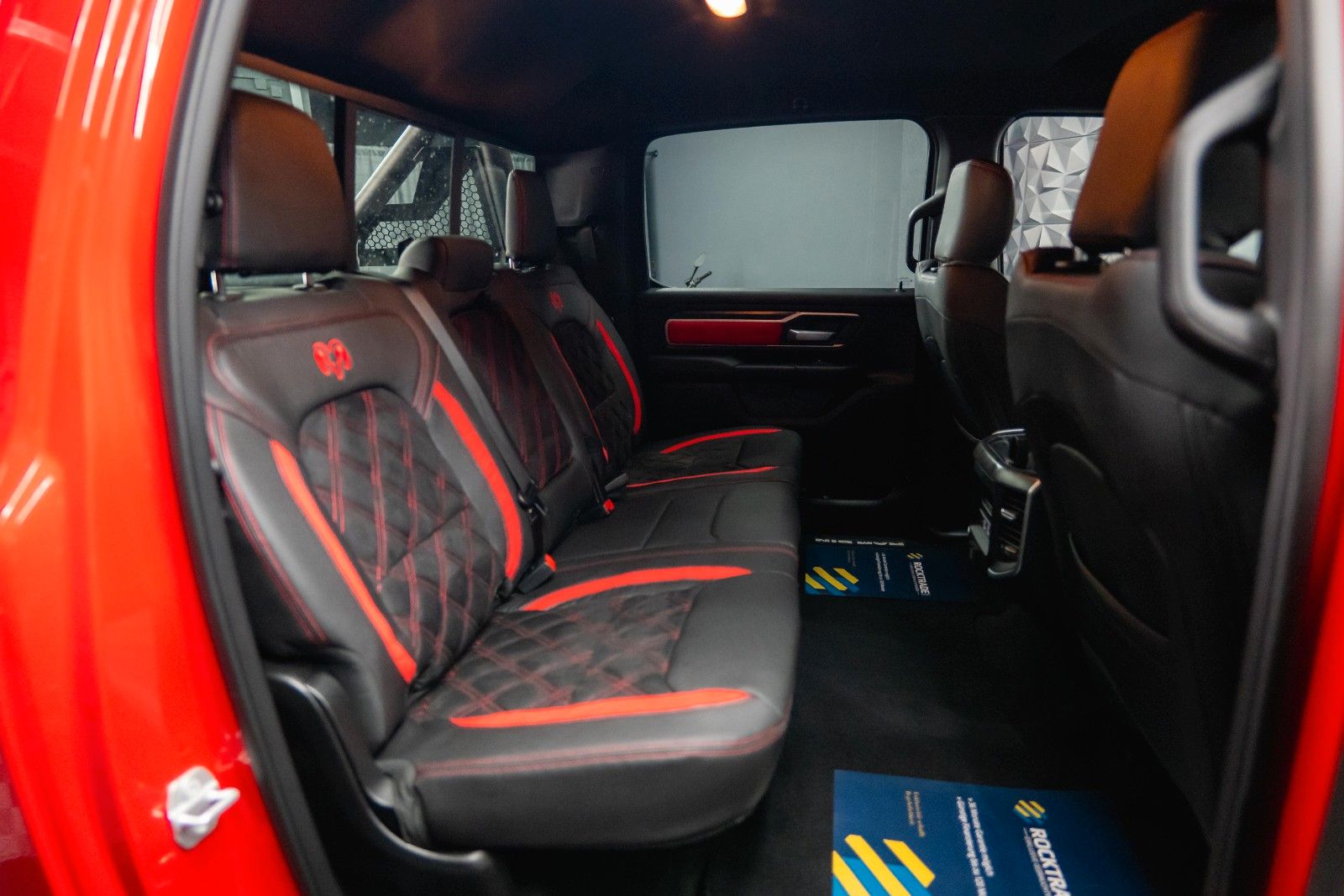 Fahrzeugabbildung Dodge RAM 5.7 V8 HEMI 4x4 RED DEVIL Offroad NightPaket