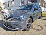 Volkswagen 2.0TDI DSG*Highline*HUB*AHK*ACC*LED*Pano*Digital
