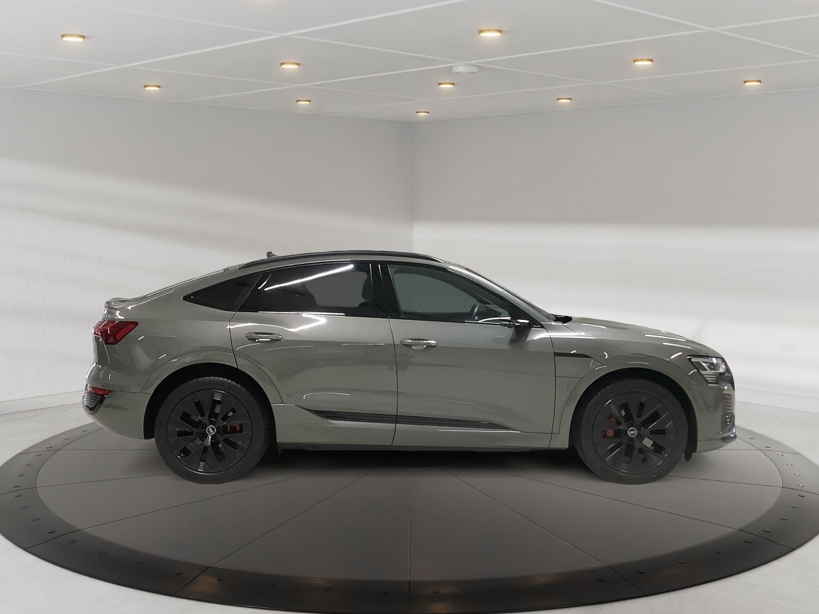 Q8 Sportback e-tron 55 quattro,Headup,Pano,Matri