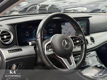 Mercedes E 200 - 6