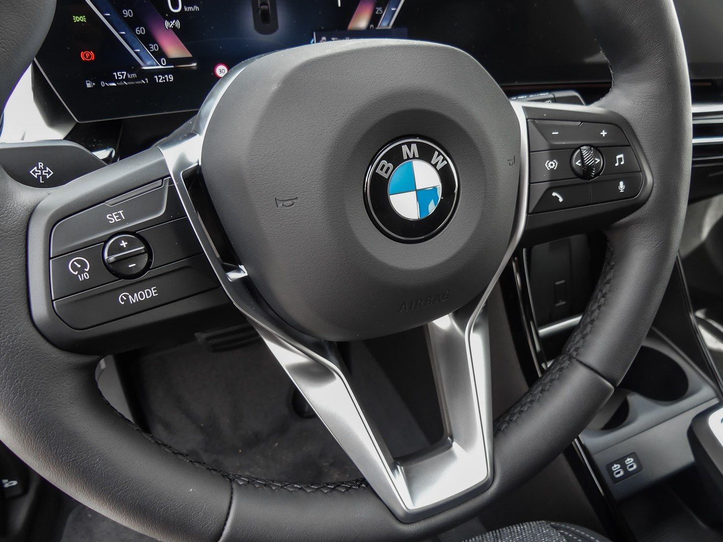 BMW 223 Active Tourer - Bild 9