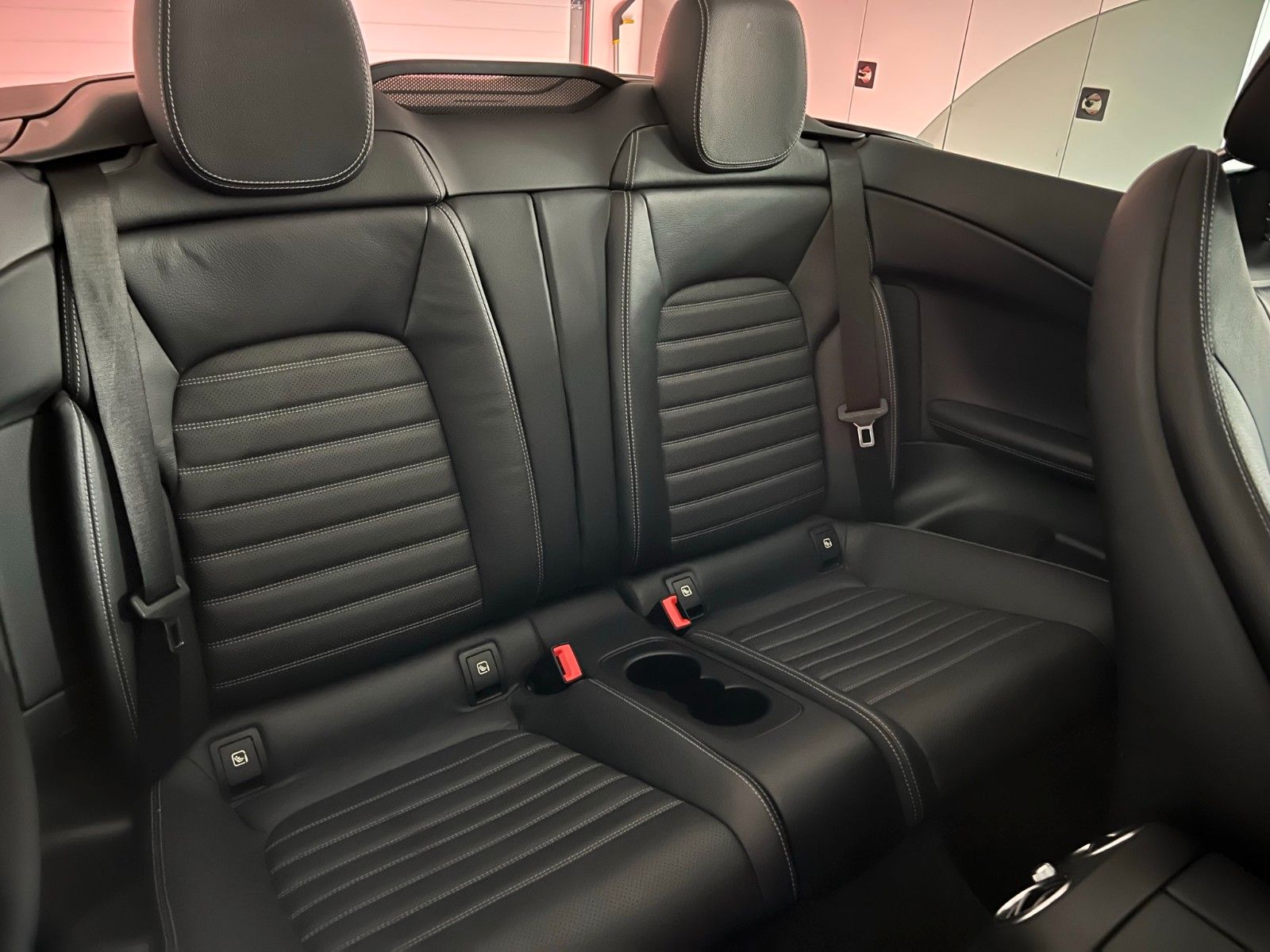 Fahrzeugabbildung Mercedes-Benz C 300 Cabrio AMG-LINE/VRTL COCPIT/360*/BURMESTER