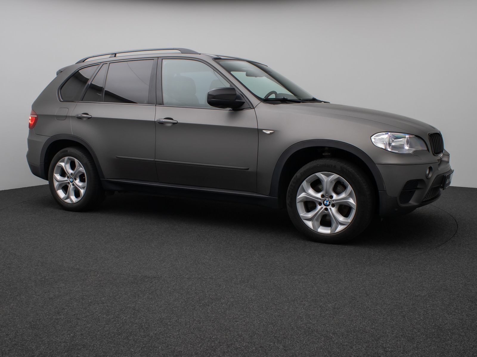 Fahrzeugabbildung BMW X5 xD40d  Sport Panorama Kamera HUD HiFi SoftCL