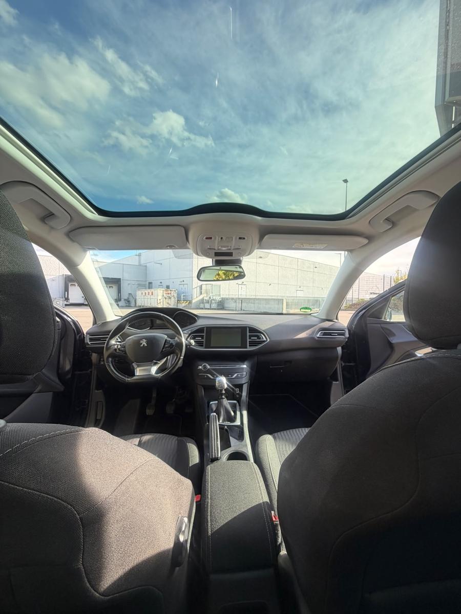 Peugeot 308 2015 — photo 13