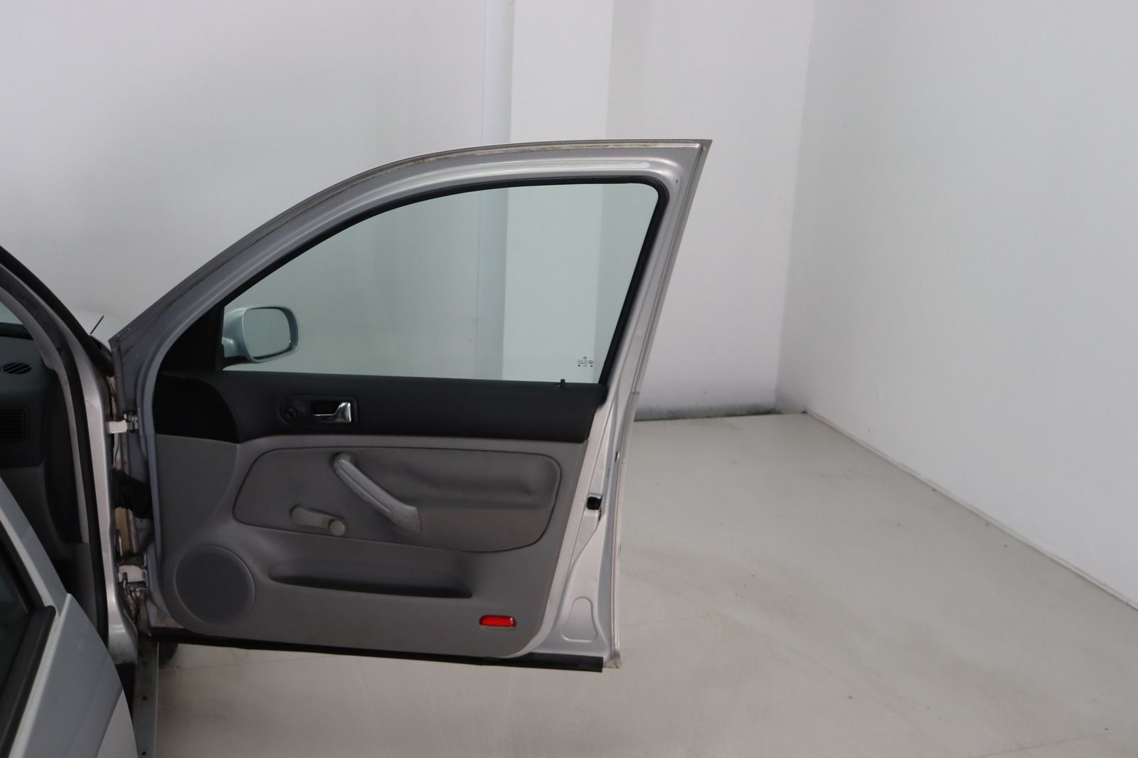 Fahrzeugabbildung Volkswagen Golf 1.6 * Klima *