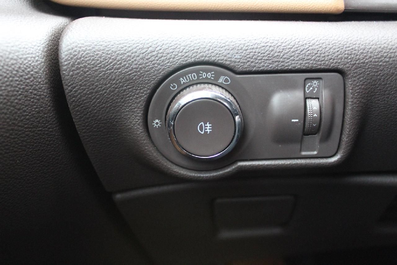 Fahrzeugabbildung Opel Astra J Sports Tourer Innovation
