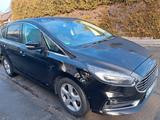 Ford S-Max 2,0 "mit neuem Getriebe" EcoBlue 140kW 4x4 - : Allradantrieb, Van, mit