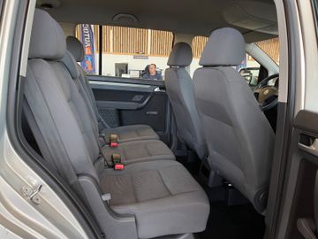 Volkswagen Touran Conceptline *KLIMA*TEMPOMAT*SZHZ*