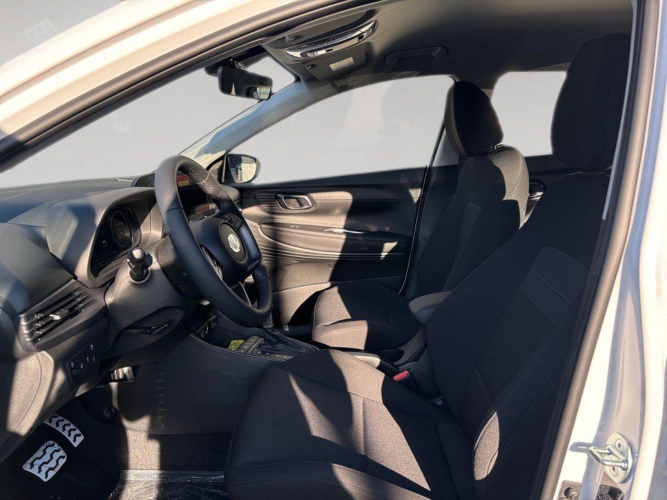 Fahrzeugabbildung Hyundai BAYON 1.0T 100PS DCT Trend Komfort