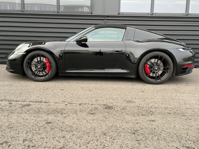 Porsche 911-992  Targa 4 GTS-INNO-BOSE-CARBON-1.HAND