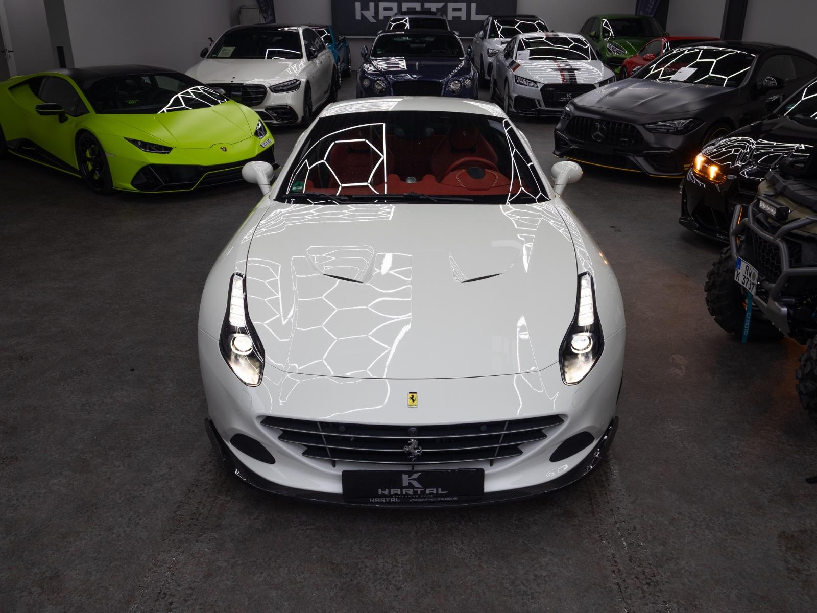 Ferrari T*Handling Speciale*LED*SCHECKHEFT*LIMITED*