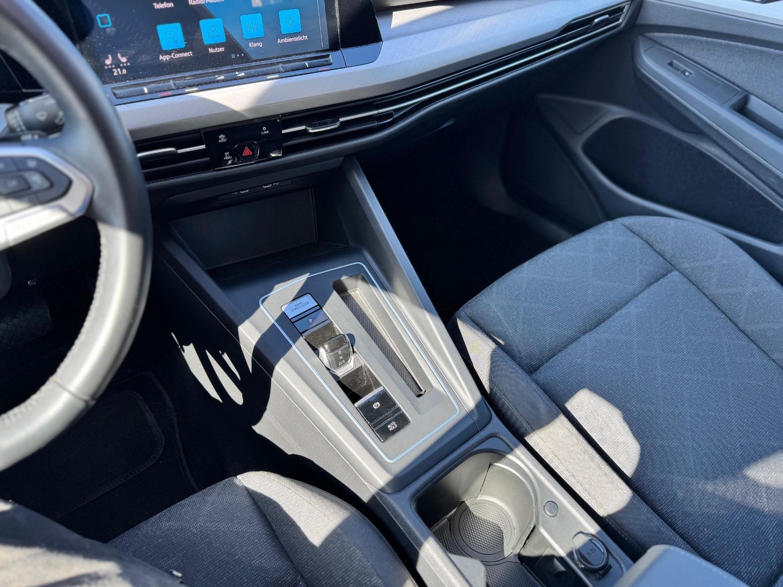Volkswagen Golf VIII eTSI LIMO*AUT*LED*CARPLAY*NAVI*VIRTUAL foto 18
