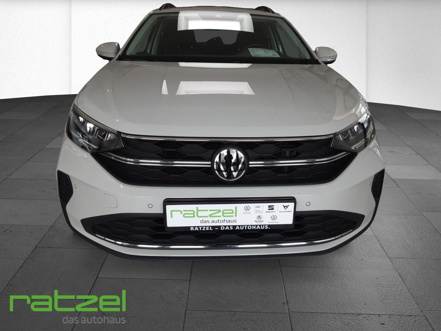 Fahrzeugabbildung Volkswagen Taigo Move1.0 TSI LIFE+PDC+IQ.DRIVE+LED+Navi