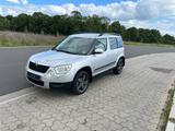 Skoda Yeti 2.0 TDI 4x4 Experience, Scheckheft - Skoda Yeti in Lübeck