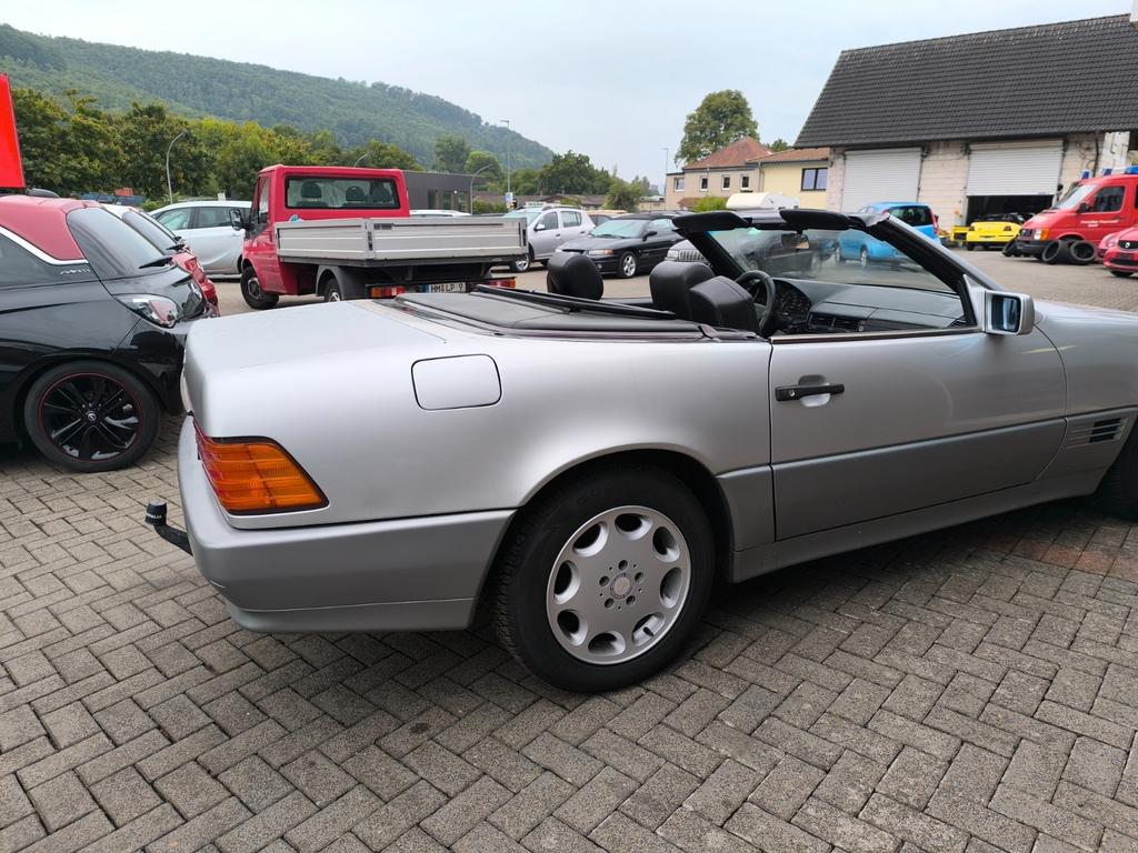 Mercedes-Benz SL 300