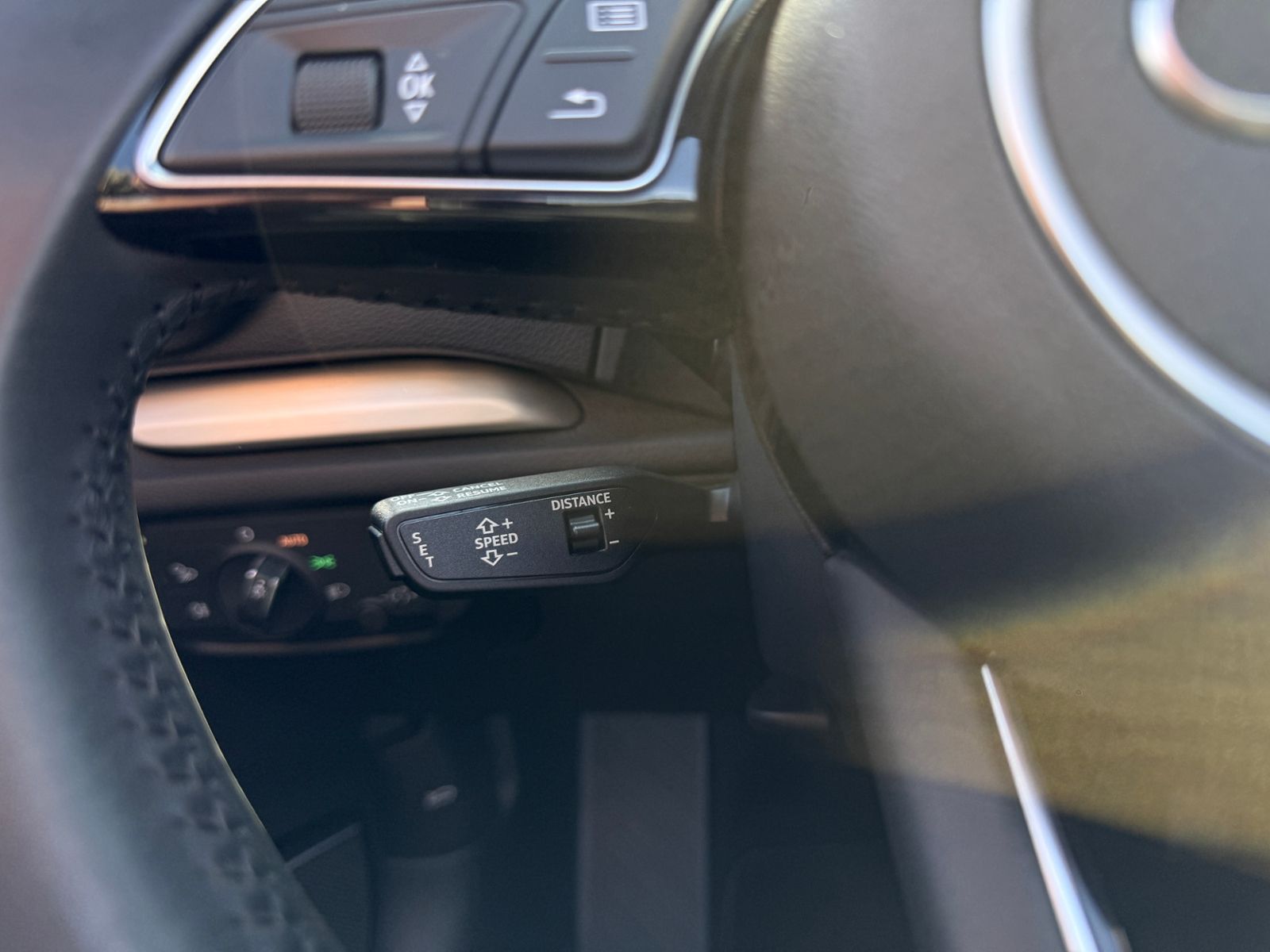 Fahrzeugabbildung Audi A3 Cabriolet 35 TFSI S line B&O ACC LED