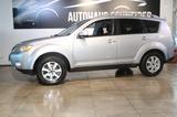 Mitsubishi Outlander 2.0 DI-D Intense *7-Sitzer*AHK 2,0t* - Mitsubishi Outlander Intense mit Diesel-Antrieb