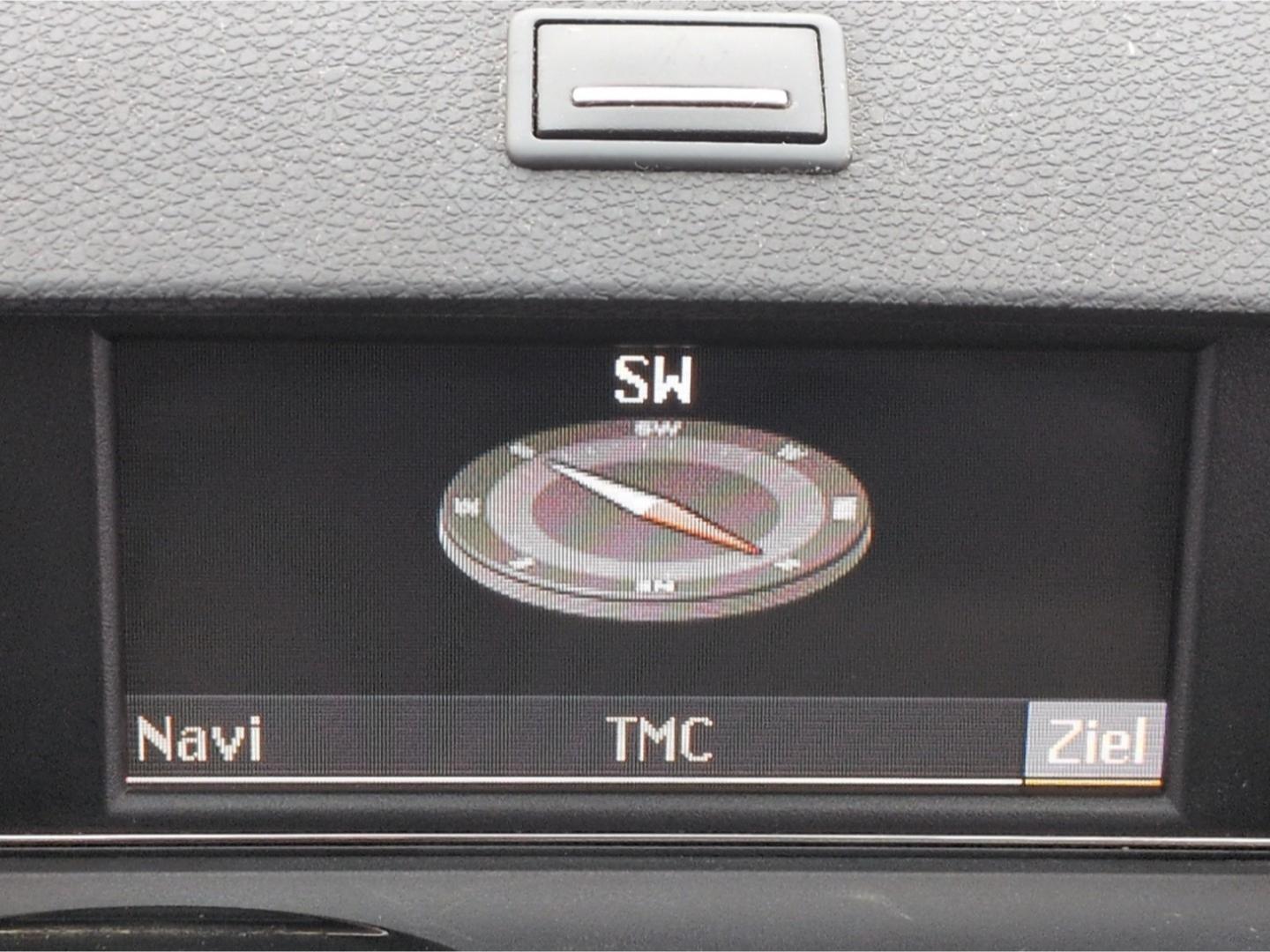 Mercedes-Benz C250 2010 — фото 10