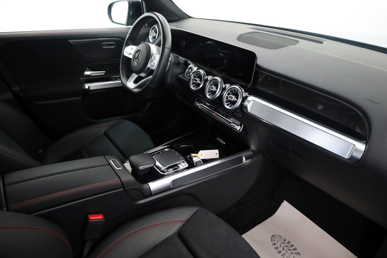 Fahrzeugabbildung Mercedes-Benz GLB 200d AMG-line,T.Leder,Navi,LED,SH,Kamera,AHK