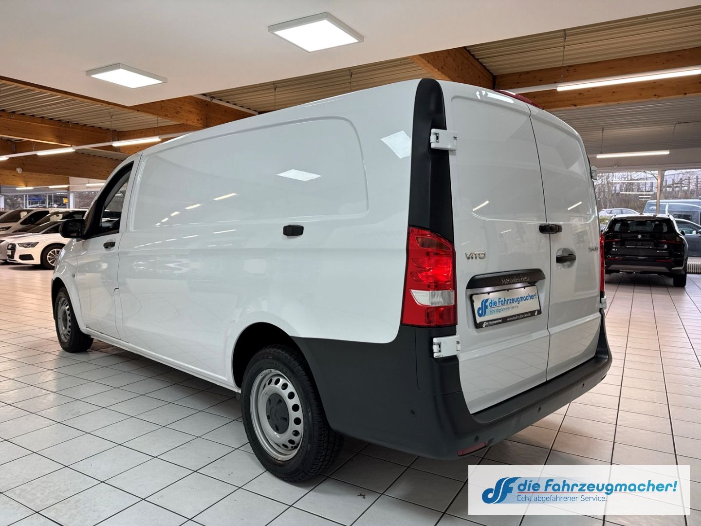 Fahrzeugabbildung Mercedes-Benz Vito Kasten 116 CDI RWD extralang Navi DAB SHZ