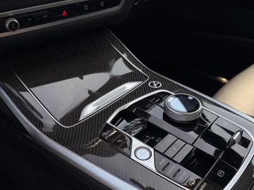 BMW X7 - 11