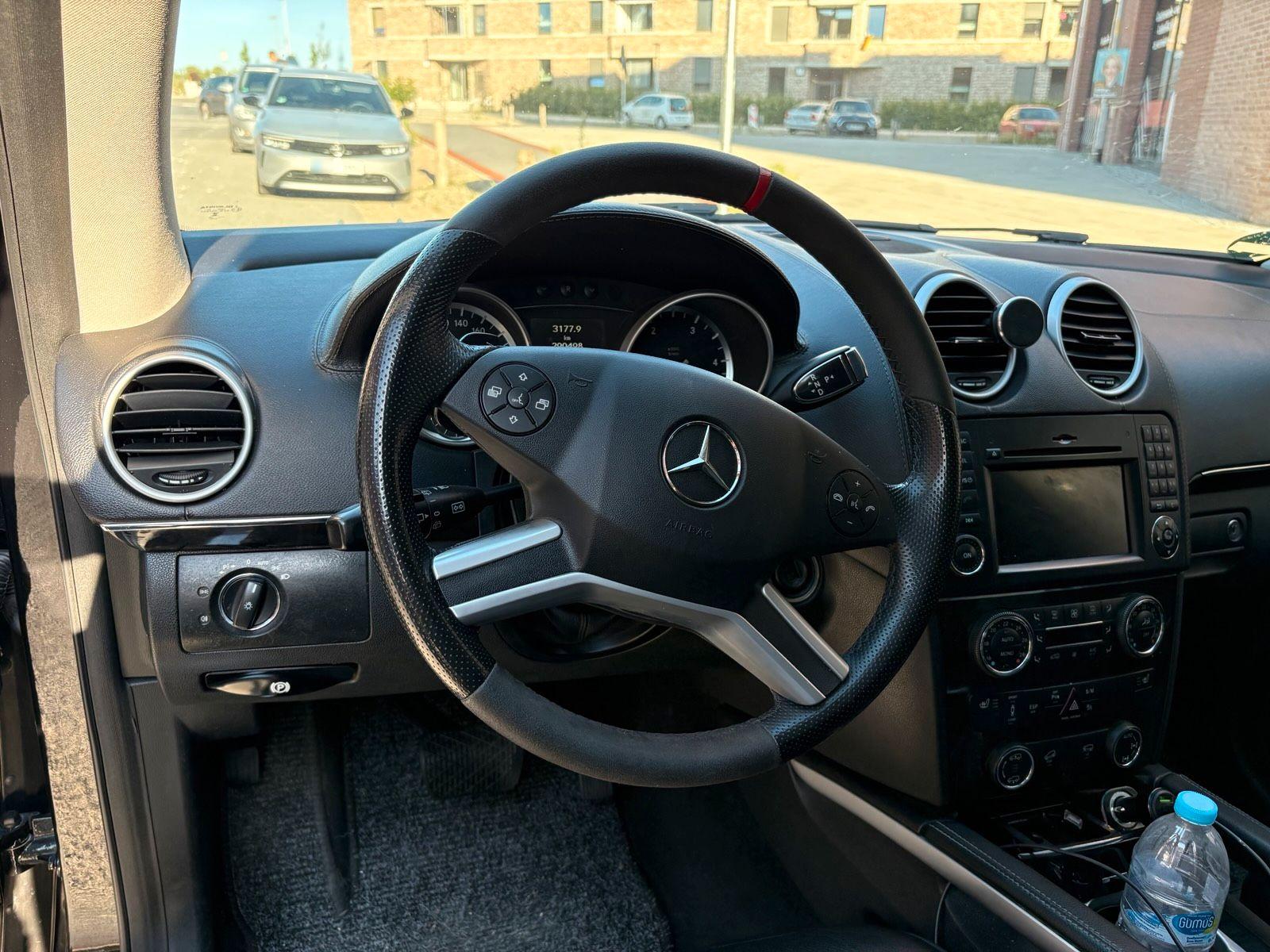 Mercedes-Benz 350