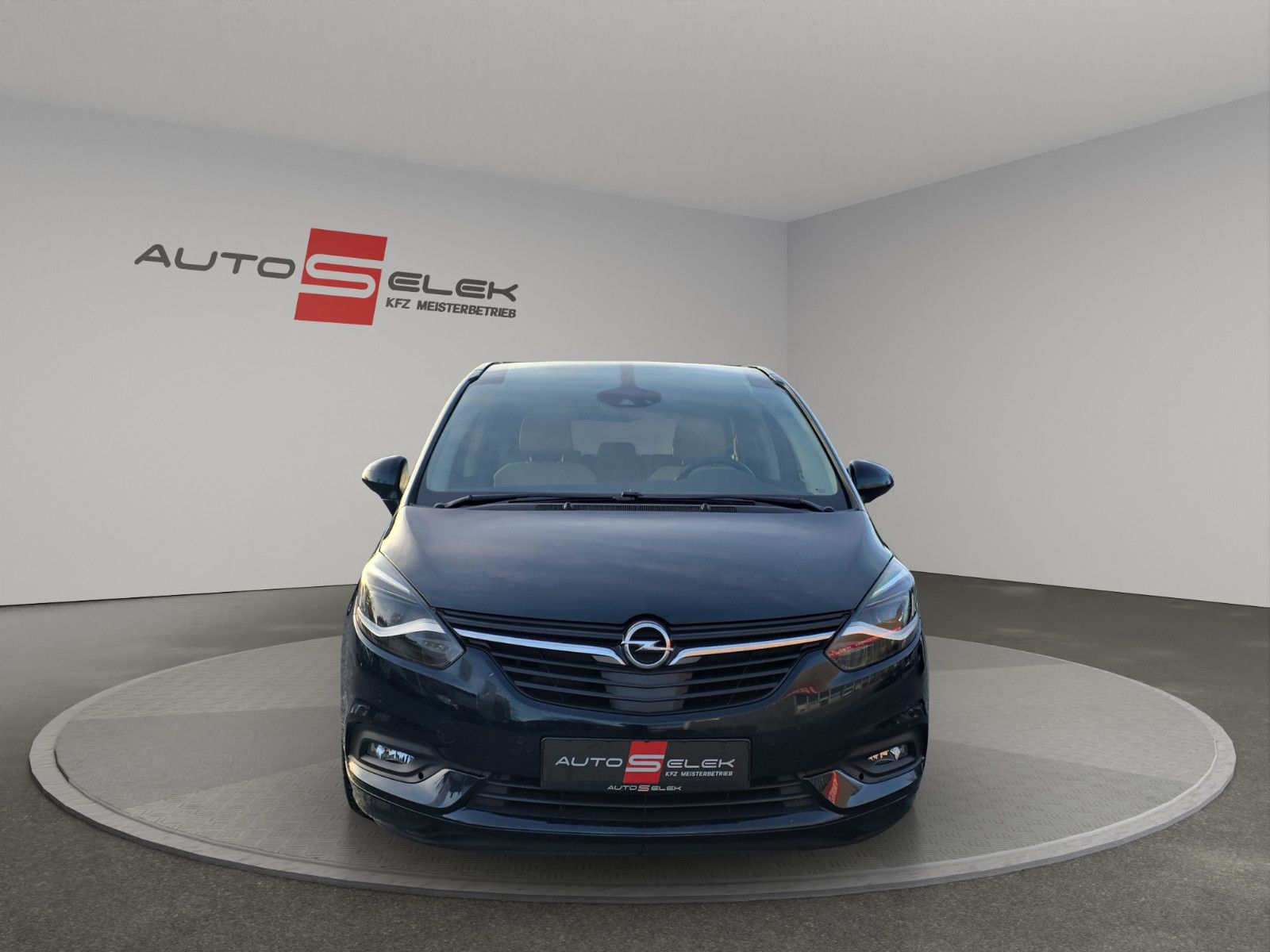 Fahrzeugabbildung Opel Zafira Tourer 7-SiTZER+AUTOMATiK+KAMERA+PANORAMA