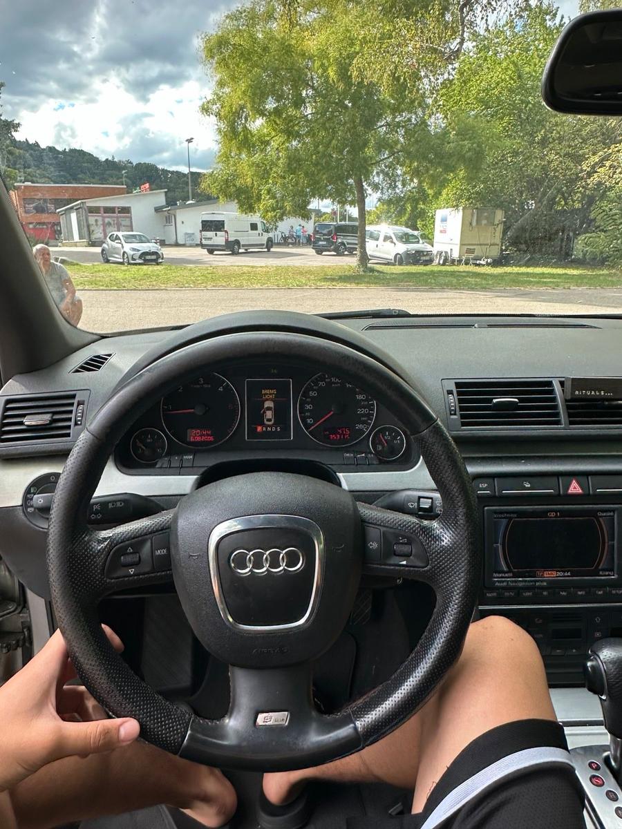 Audi Quattro 2008 — photo 11