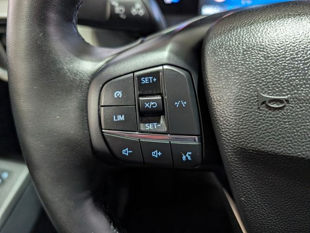 Ford Tourneo Courier Trend Tempomat  Digitaler Tacho