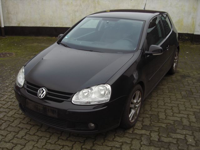 Volkswagen Golf V 1,4i Tour - Motor tackert!!!