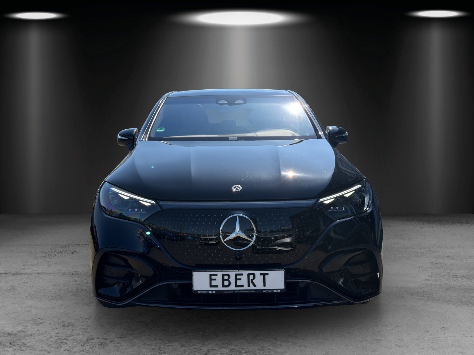 Fahrzeugabbildung Mercedes-Benz EQE500 SUV AMG Prem+ AIRMATIC Masage AHK 22kw TV