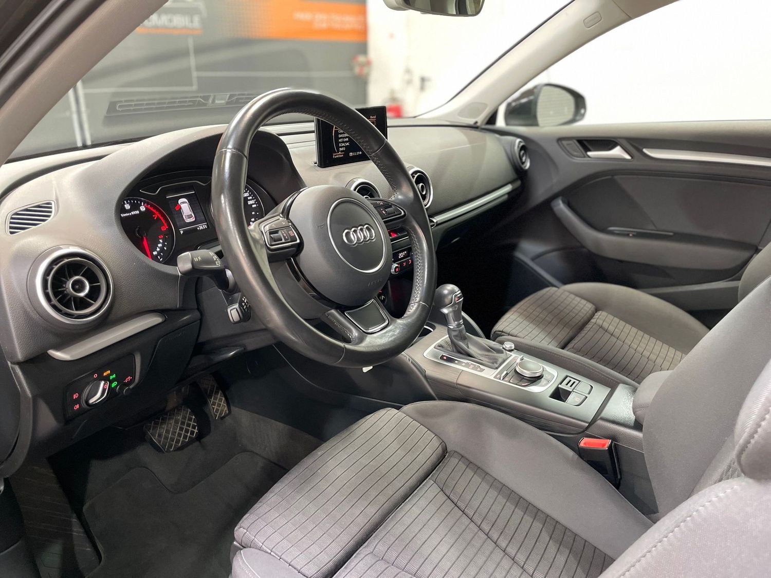 Fahrzeugabbildung Audi A3 Sportback 1.4TSI Ambition #Tempomat#Xenon