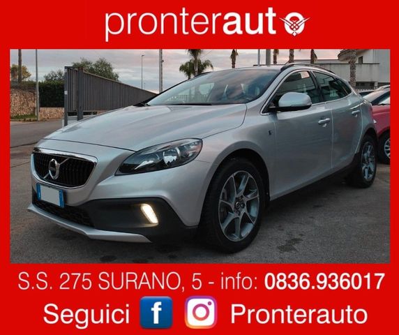 VOLVO V40 CC