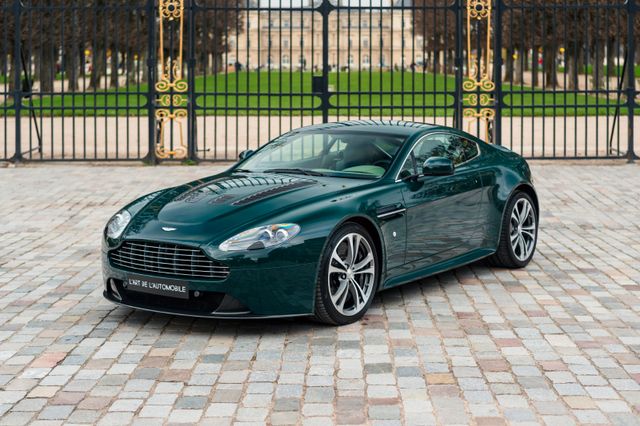 Aston Martin V12 Vantage manual, special color Goodwood Green