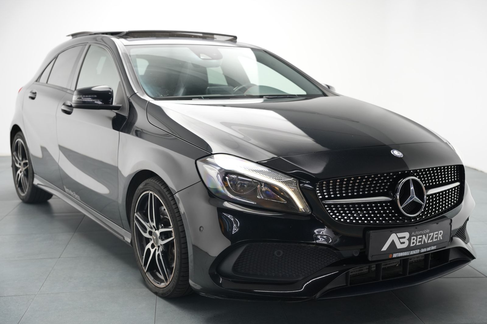 Fahrzeugabbildung Mercedes-Benz A A 220 CDI *AMG-Paket*Automatik*Panorama*SHZ*