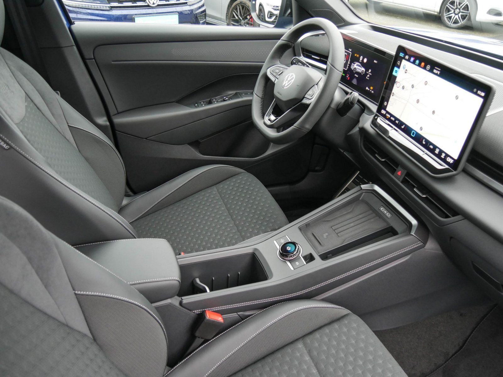 Volkswagen T-Roc - Bild 3