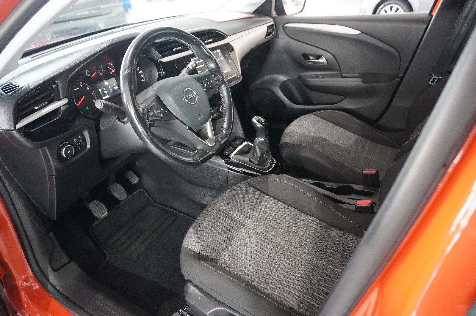 Fahrzeugabbildung Opel Corsa F 1.2 EDITION NAVI/SHZ/SPORT/PDC/TEMP/DAB+