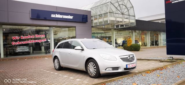 Opel Insignia A Sports Tourer Edition 4x4, ex Behörde