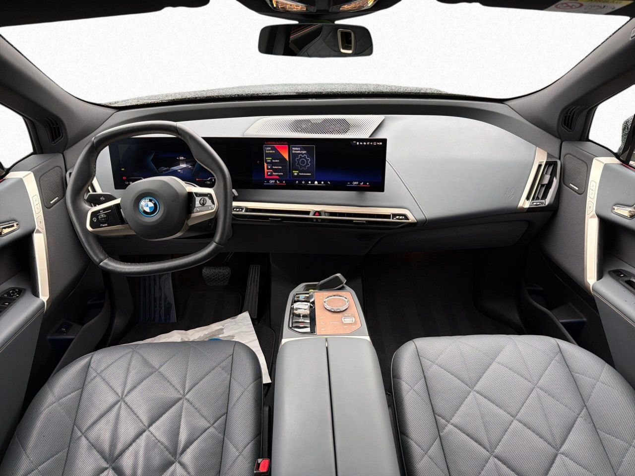 BMW iX - Bild 14