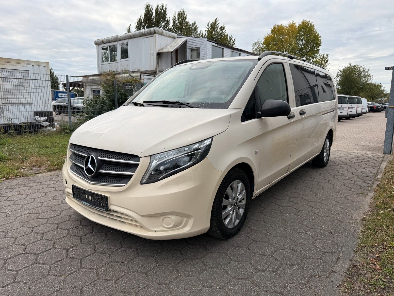 MERCEDES-BENZ Vito 116-8 Sitze-Extra Lang-Rollstuhl-LED-TÜV