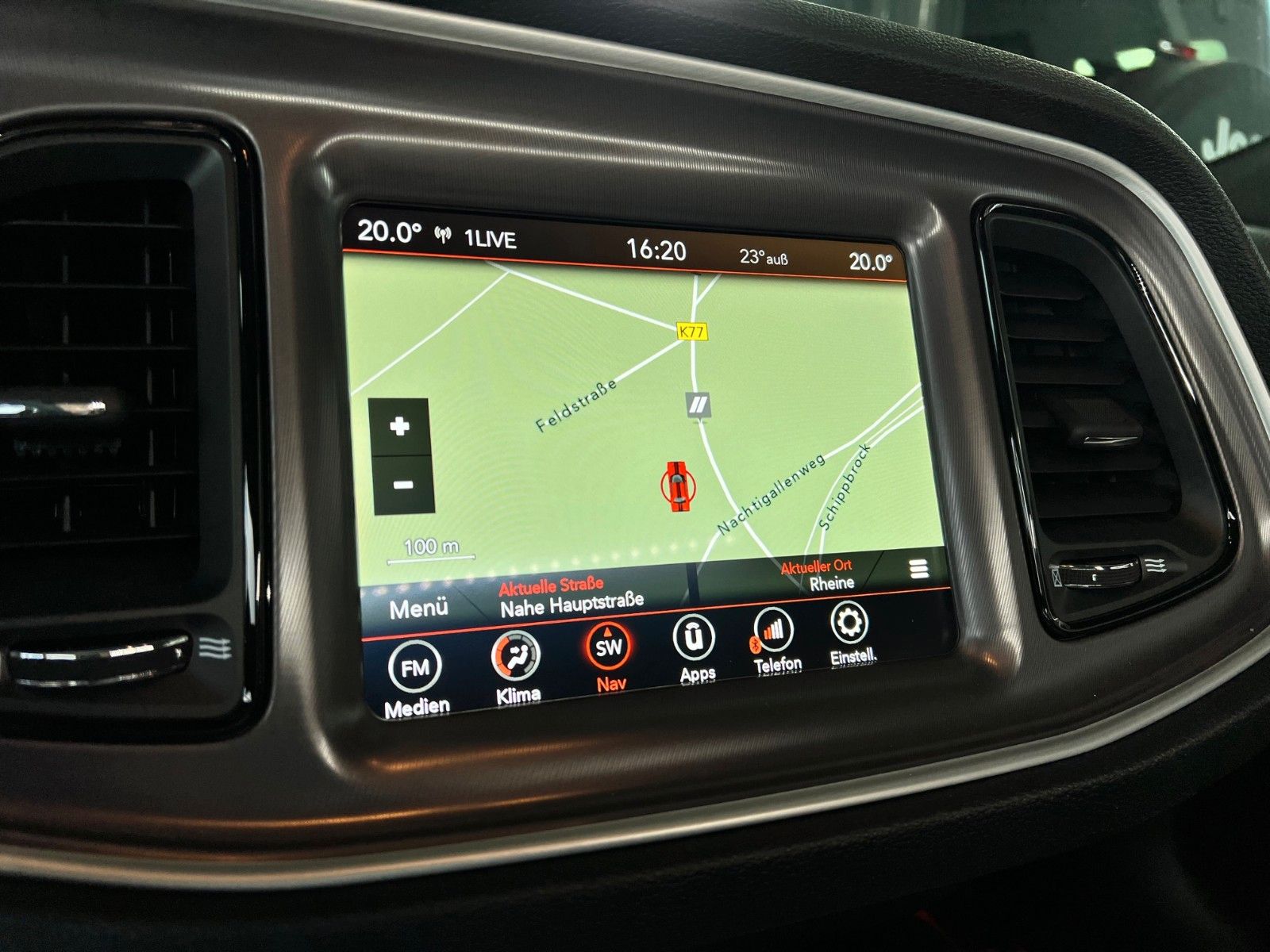 Fahrzeugabbildung Dodge Challenger SXT V6 Navi Carplay 1.Hand Unfallfrei
