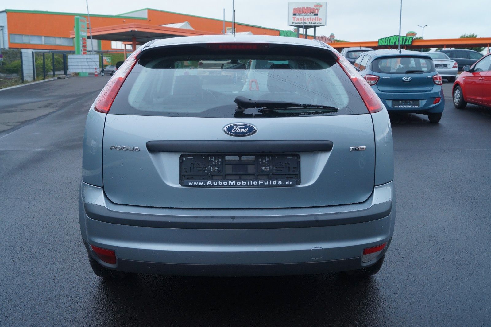 Fahrzeugabbildung Ford Focus Lim. Trend