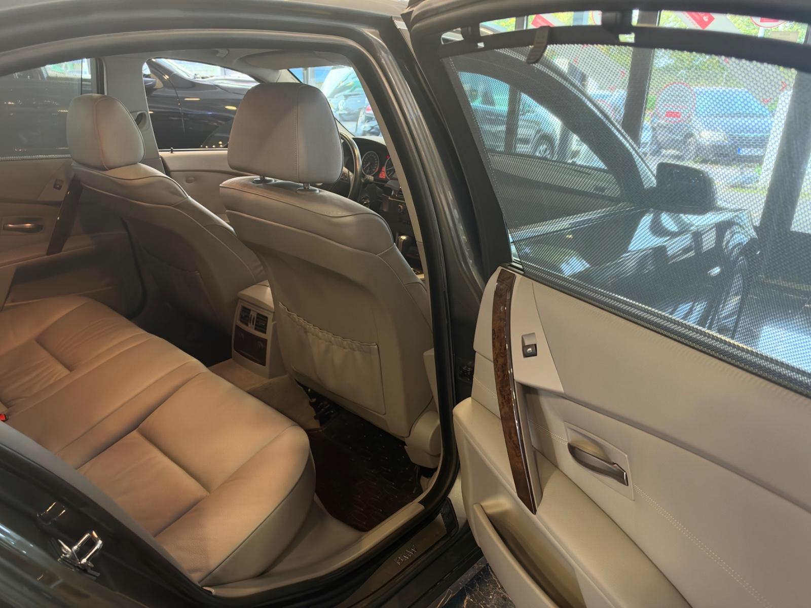 BMW 525i E60 2.5 218 ch • BVA • Cuir Dakota • Toit Ouvrant • PDC