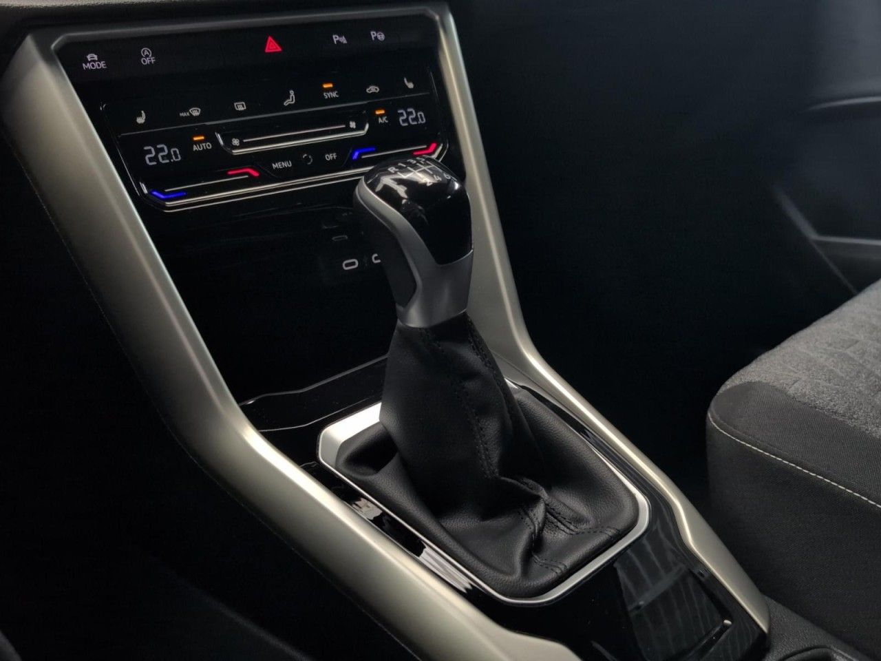 T-Roc MOVE 1.0 TSI Klima Navi Rückfahrkamera