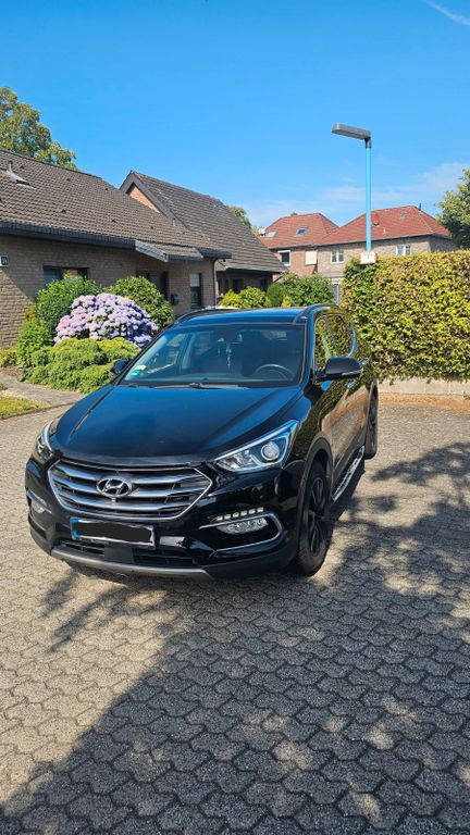 Image of Hyundai SANTA FE