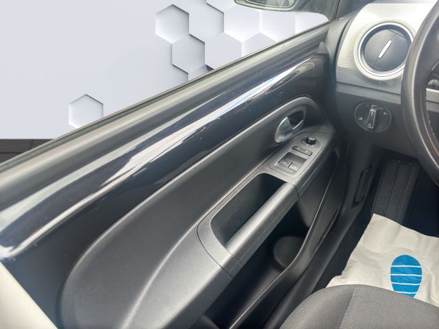 up e-up! e-Style Style Plus 61 kW 32,3 kWh 1-Gan